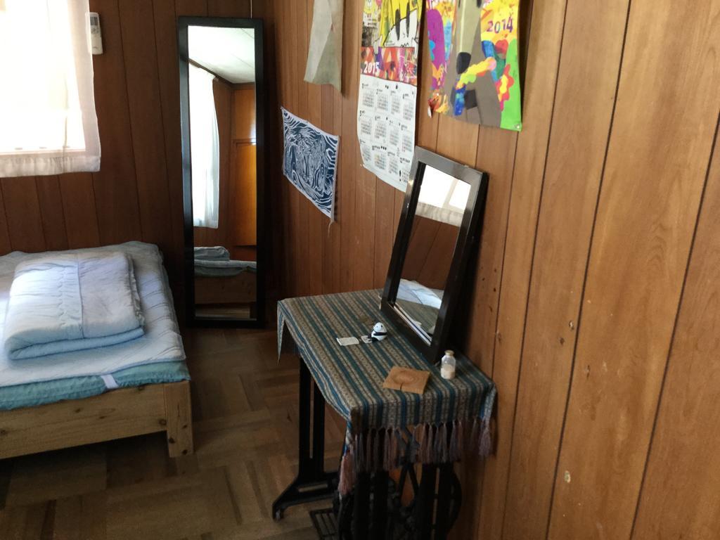 Hostel Yado Ari Itoman Rum bild