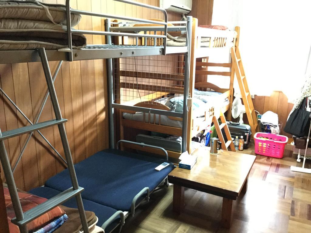 Hostel Yado Ari Itoman Rum bild