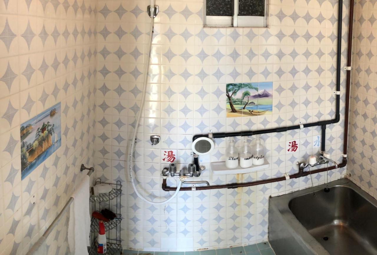 Hostel Yado Ari Itoman Exteriör bild
